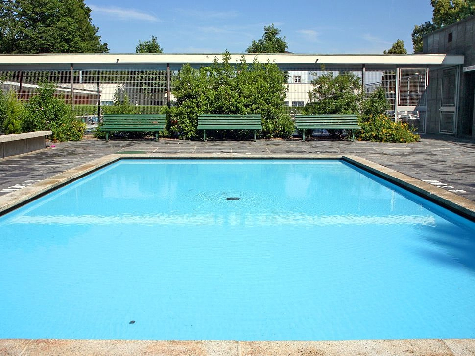 Image média: Piscine de Montétan